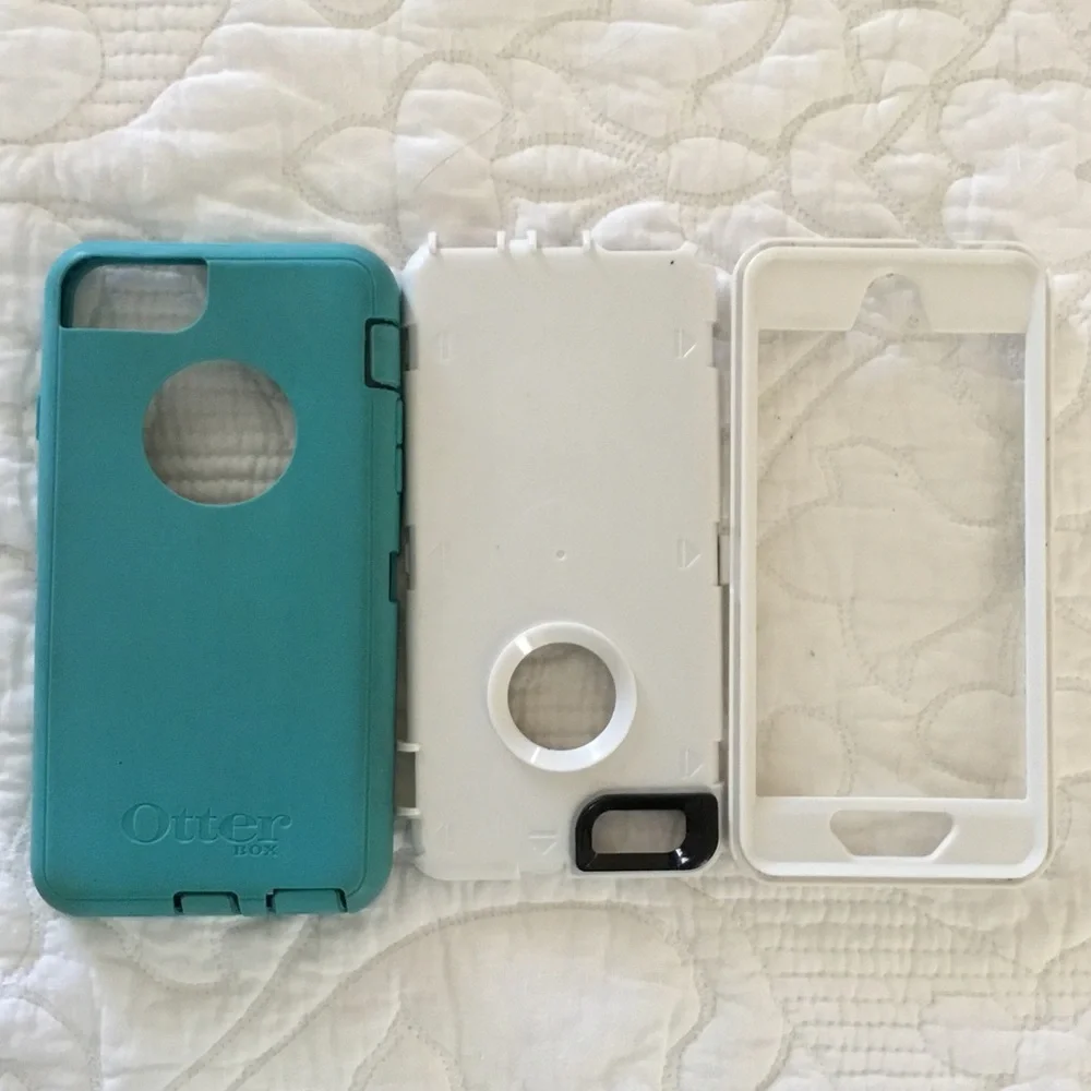 Otter iPhone case in teal/Tiffany&co blue